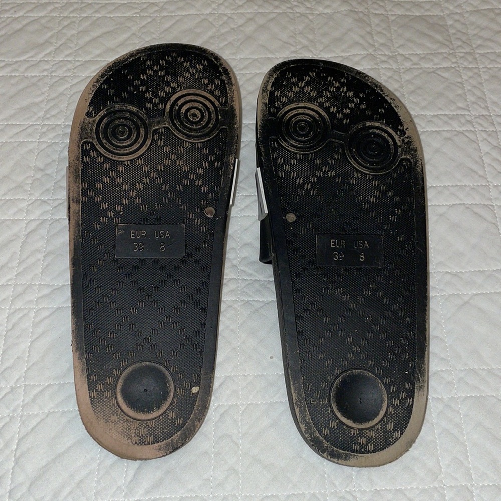 OASIS SOCIETY Slides - Picture 4 of 6
